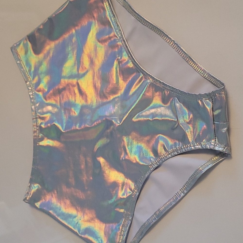 NWOT  J.VALENTINE Silver hologram high waist shorts  S/M  size